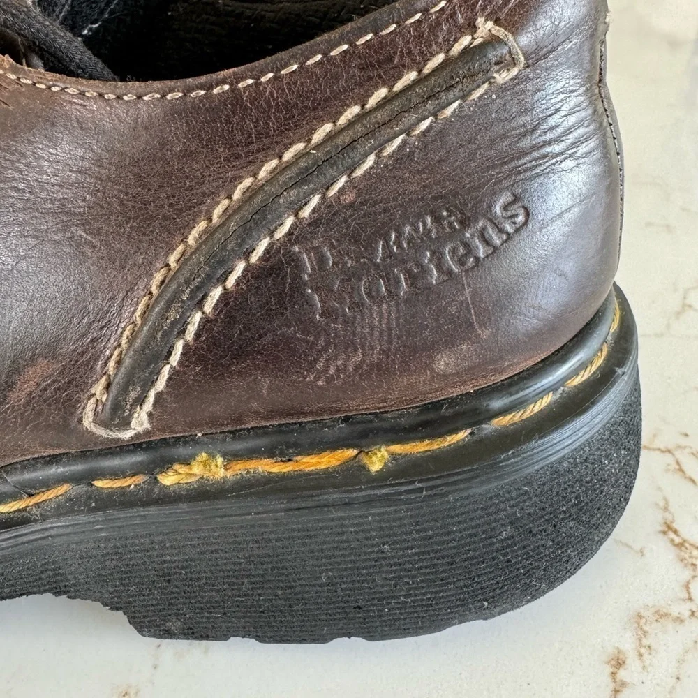 Vintage Men's Dr. Martens made in England Platform Oxford / Leather / 10